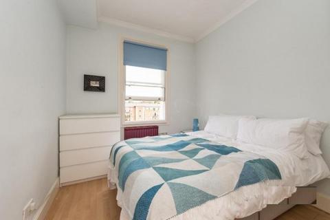 1 bedroom flat to rent, Sinclair Road, London W14