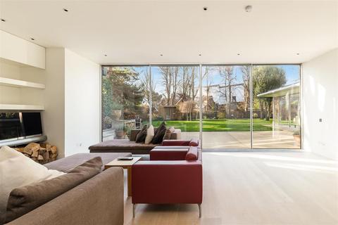 5 bedroom detached house to rent - Longwood Drive, Putney, London, SW15