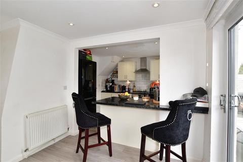 17 Darenth Road, Welling, DA16 3EG