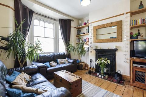 150a Ravensbury Road, London, SW18 4RU