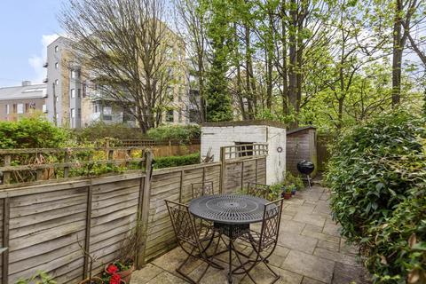 150a Ravensbury Road, London, SW18 4RU