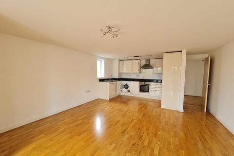 2 bedroom flat to rent, Stevenage Road, Hitchin, SG4