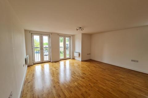 2 bedroom flat to rent, Stevenage Road, Hitchin, SG4
