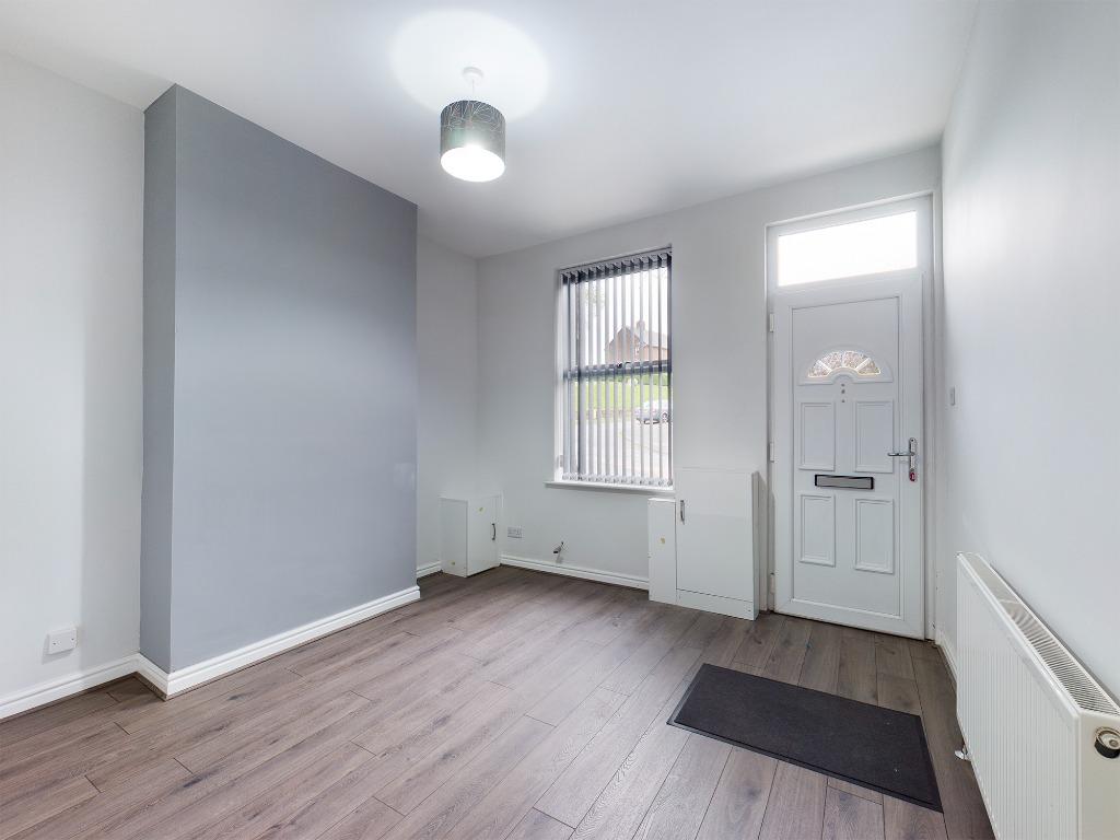 Furlong Road, Tunstall... 3 bed terraced house £625 pcm (£144 pw)