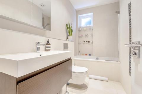 9 Wickliffe Avenue, London, N3 3EL