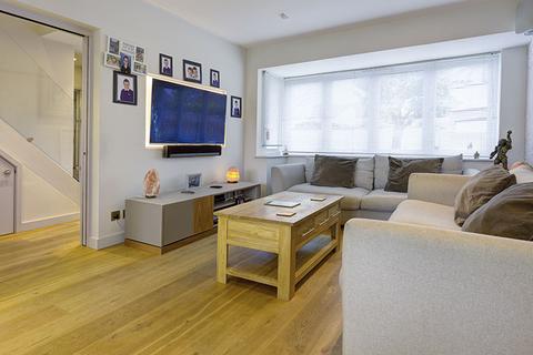 2 Moreton Close, Cheshunt, Waltham Cross, EN7 6LX