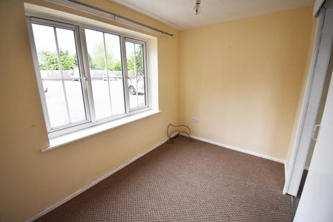 1 bedroom flat to rent, Highgate Court, Leominster