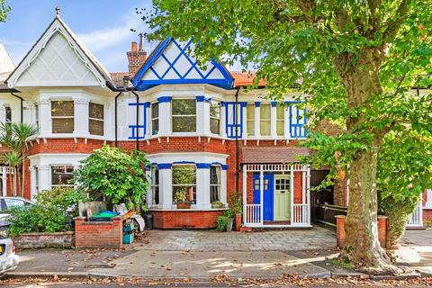 45 Victoria Avenue, Surbiton, KT6 5DN