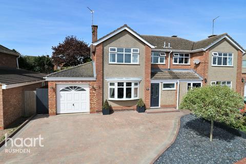21 Beech Crescent, Irchester, Wellingborough, NN29 7DX