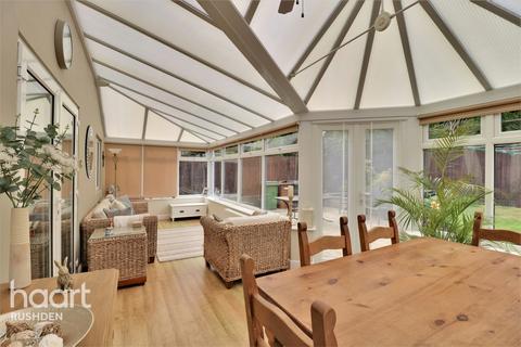 21 Beech Crescent, Irchester, Wellingborough, NN29 7DX