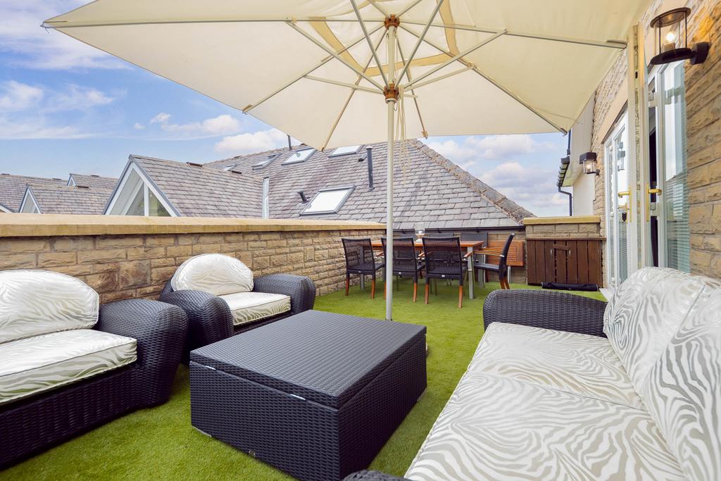 The penthouse, the Ryddings Birtle Road BL9 6 UT-00