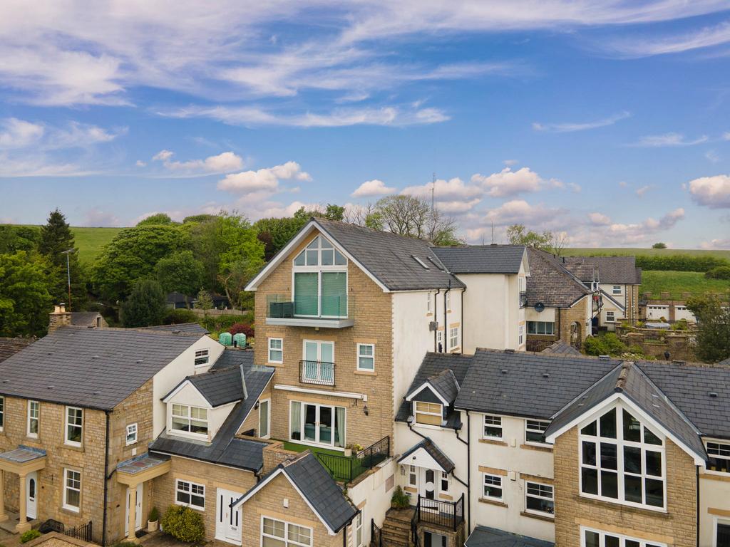 The penthouse, the Ryddings Birtle Road BL9 6 UT-00