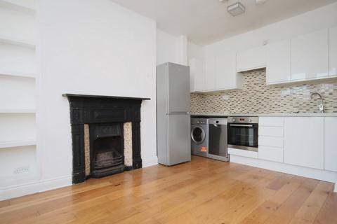 2 bedroom flat to rent, Rathcoole Gardens, Crouch End, N8