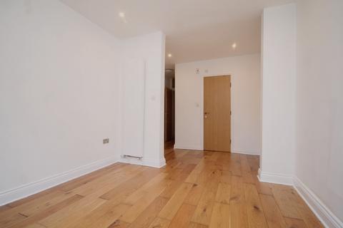 2 bedroom flat to rent, Rathcoole Gardens, Crouch End, N8