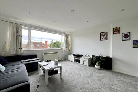 2 bedroom maisonette to rent, Harvey Road, Guildford, Surrey, GU1