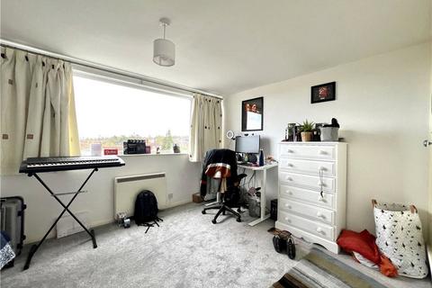 2 bedroom maisonette to rent, Harvey Road, Guildford, Surrey, GU1