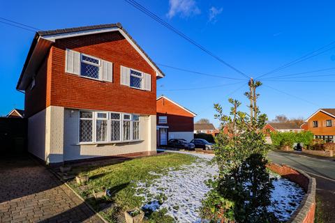 3 bedroom detached house to rent, Chapelmere Close, Sandbach, CW11