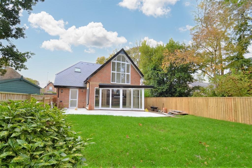 Lytchett Minster 4 bed detached house for sale £700,000