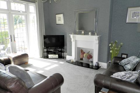 7 Waldegrave Gardens, Upminster, RM14 1UR