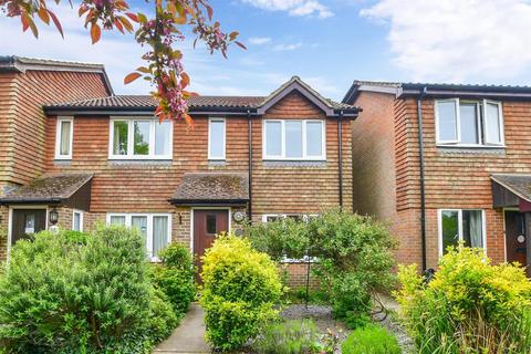 4 Carpenters Croft, East Hoathly, Lewes, BN8 6DL