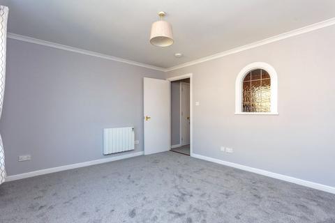 2 bedroom flat to rent, Blandfield, Edinburgh, EH7