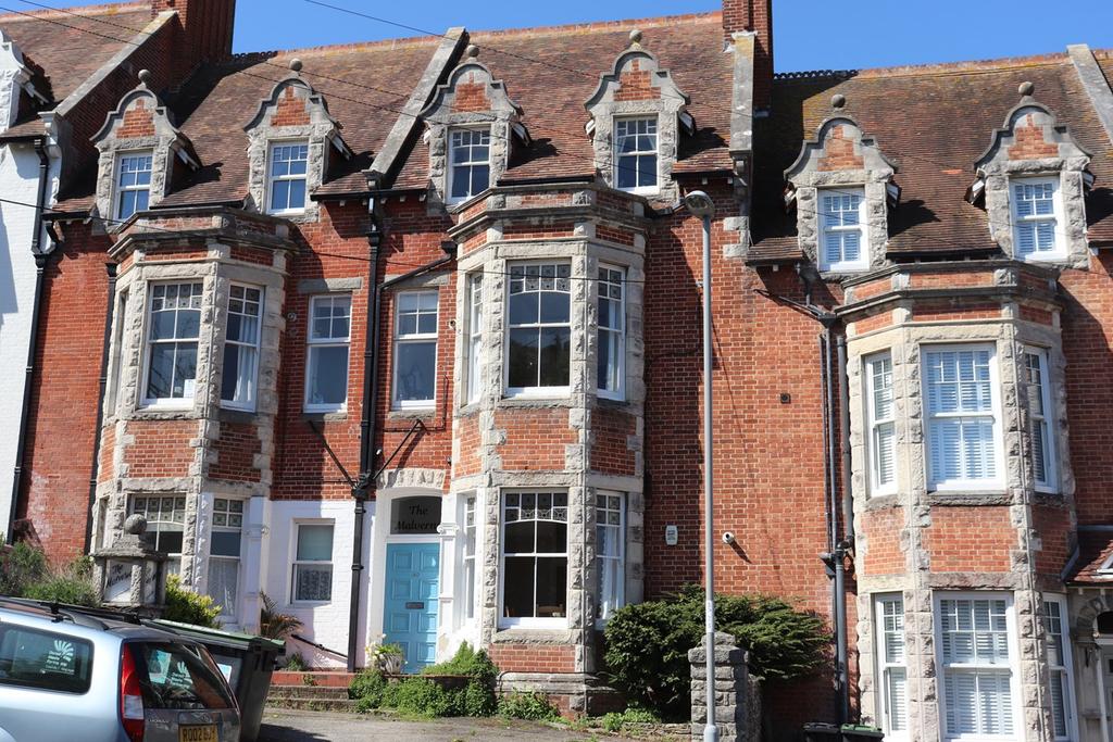 Park Road, Swanage, BH19 1 bed flat £180,000