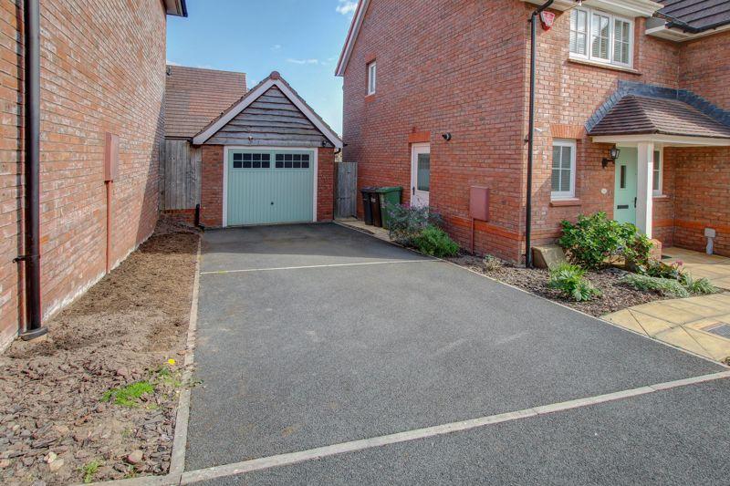 Garage &amp; Parking