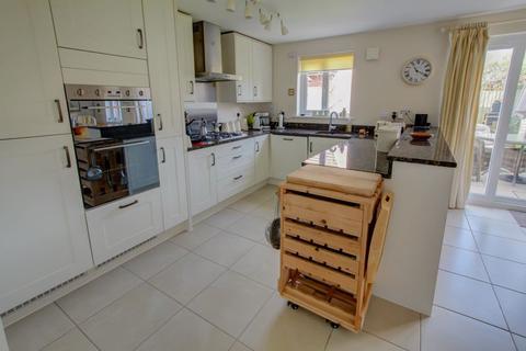 1 Brick Kiln Close, Exeter, EX4 8FX