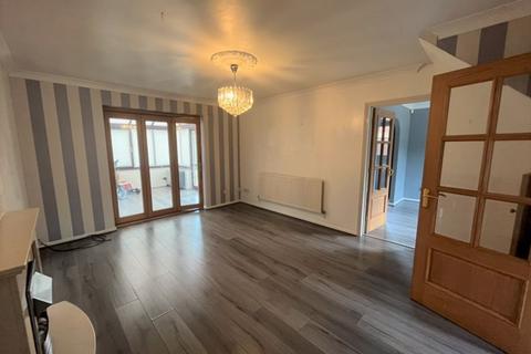 37 Birch Crescent, South Ockendon, RM15 6TZ