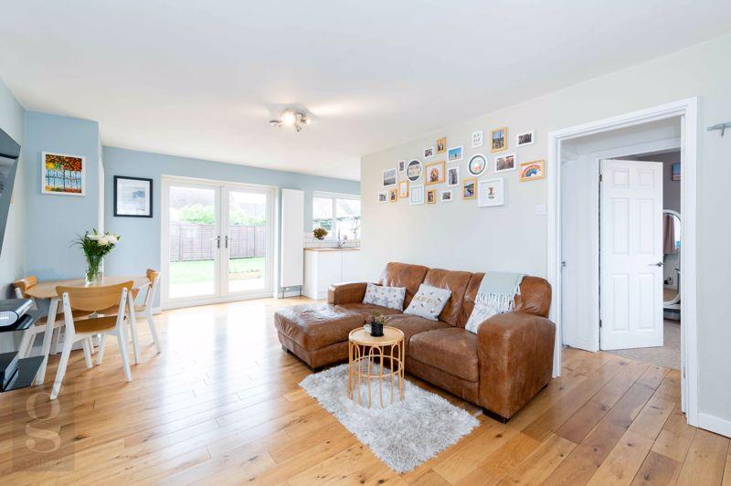Hazel Grove, Hereford, HR2 7JX 3 bed detached house £325,000