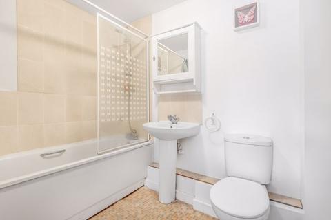 17 Heron Way, Wallington, SM6 9DX
