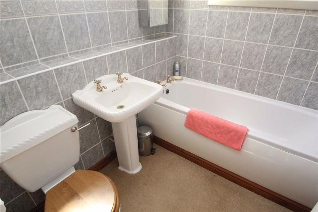 Ensuite bathroom