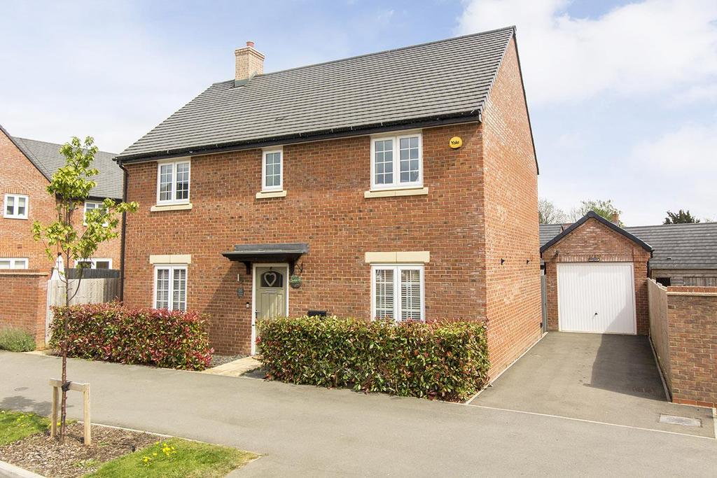Harvest Road, Market Harborough 4 bed detached house £400,000