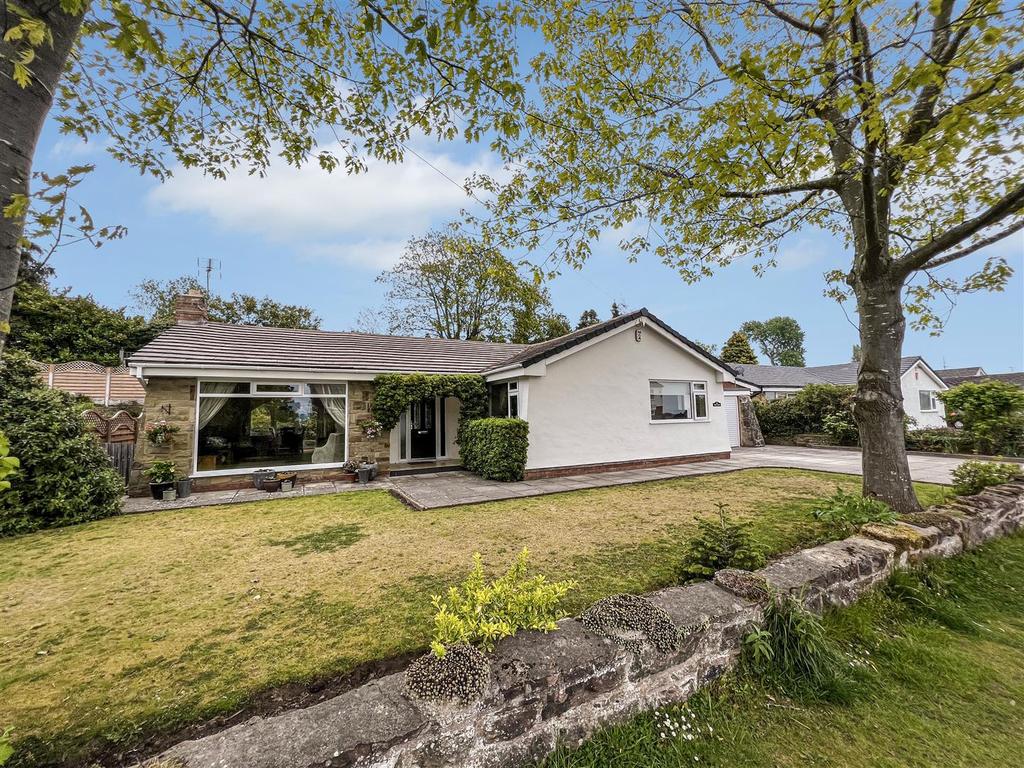 Davenport Road, Heswall, Wirral 3 bed detached bungalow £600,000