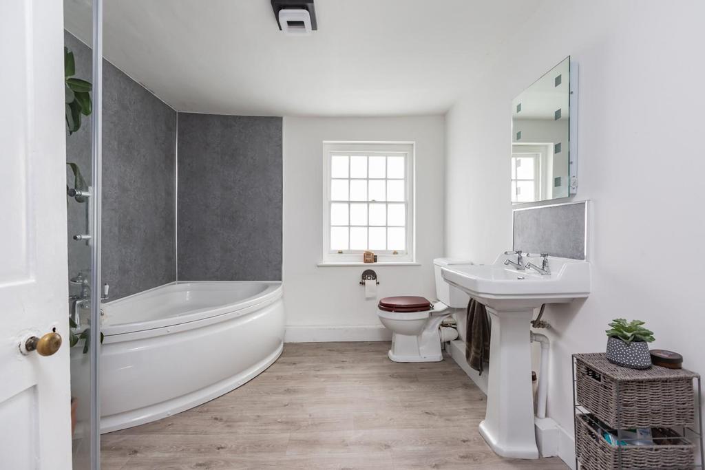 1-Barrow-Hill-House-HR23.jpg