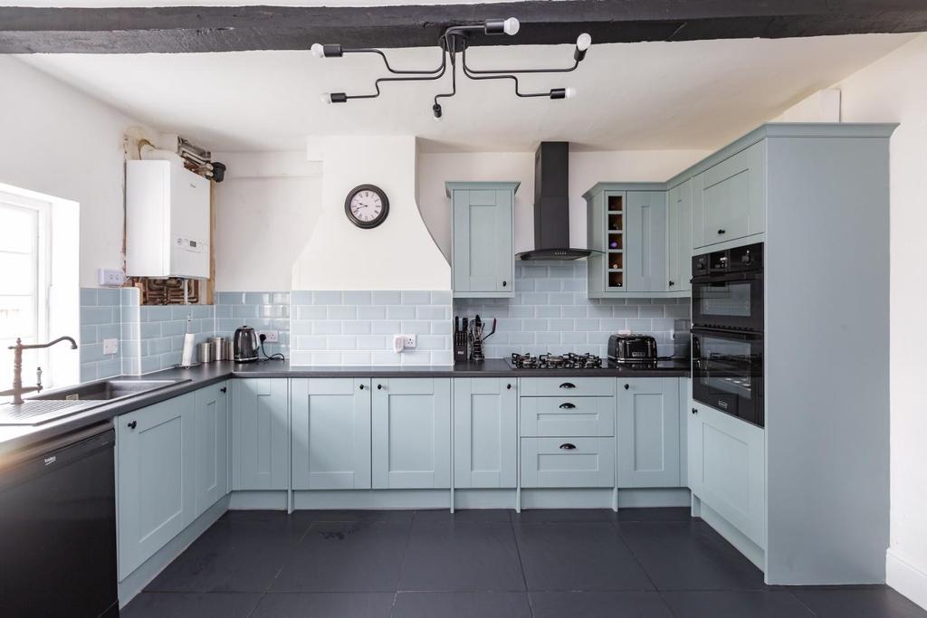 1-Barrow-Hill-House-HR09.jpg