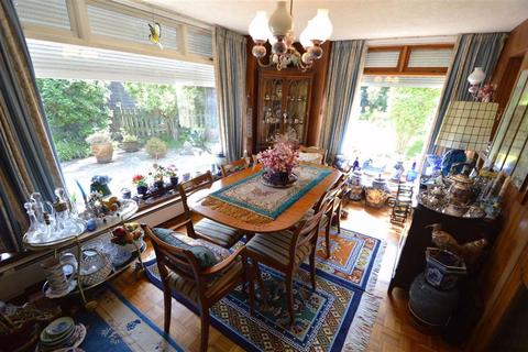 3 Clarkefields, Bayston Hill, Shrewsbury, SY3 0ES