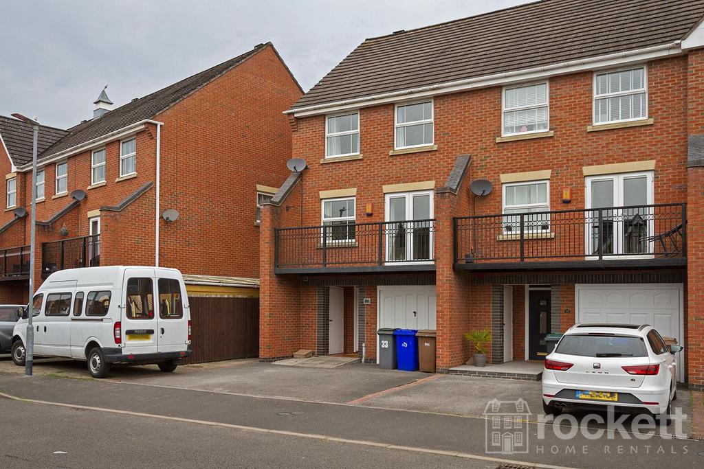 Trentham Lakes 4 bed townhouse £1,145 pcm (£264 pw)