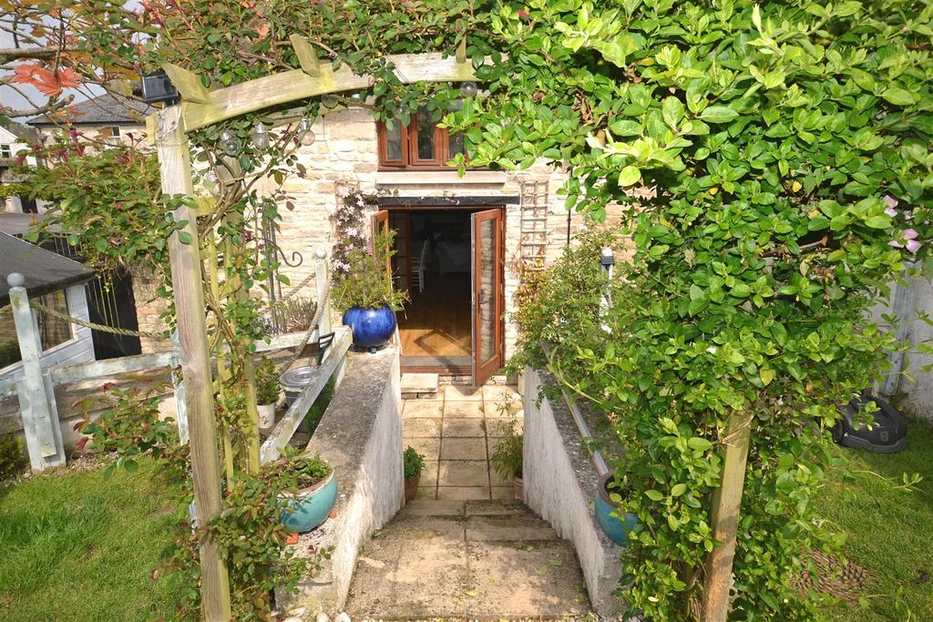 DSC 0012 E (4).jpg
