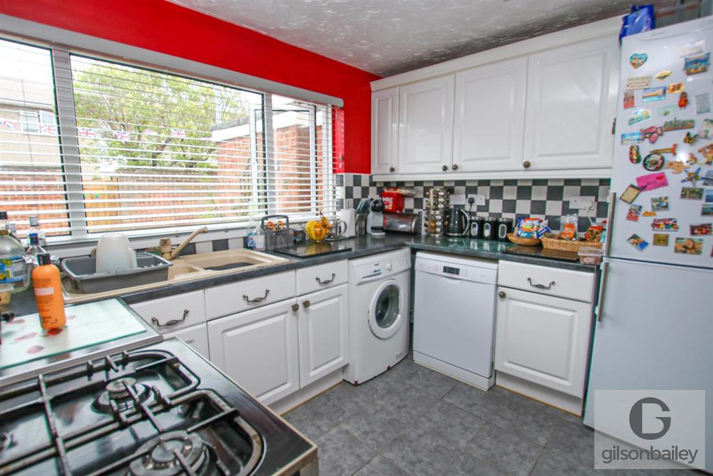 Hillmead, Norwich 3 bed terraced house £190,000