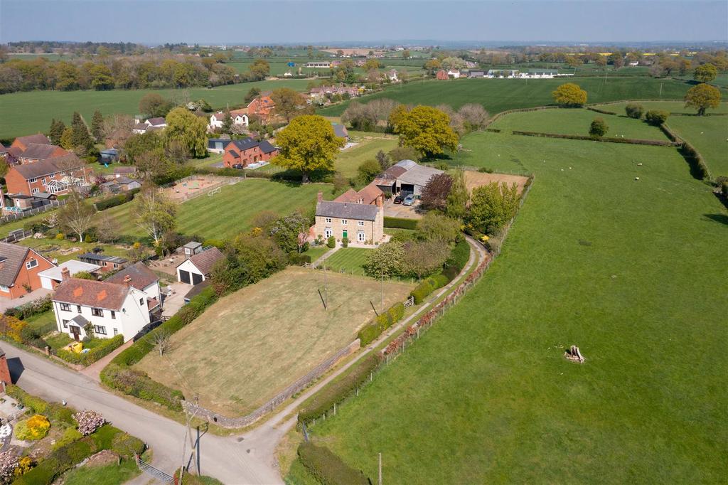 Hill View, Wigmore Lane, Halfway House, Shrewsbury, SY5 9DZ 4 bed detached house £650,000