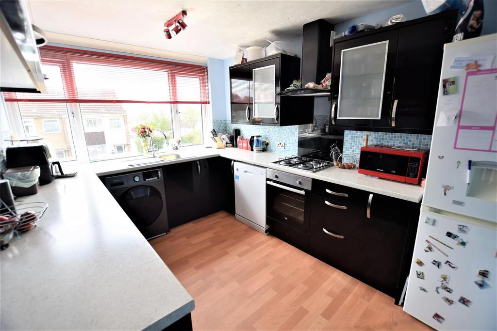 Clifford Gardens, Shirehampton 3 bed terraced house £255,000