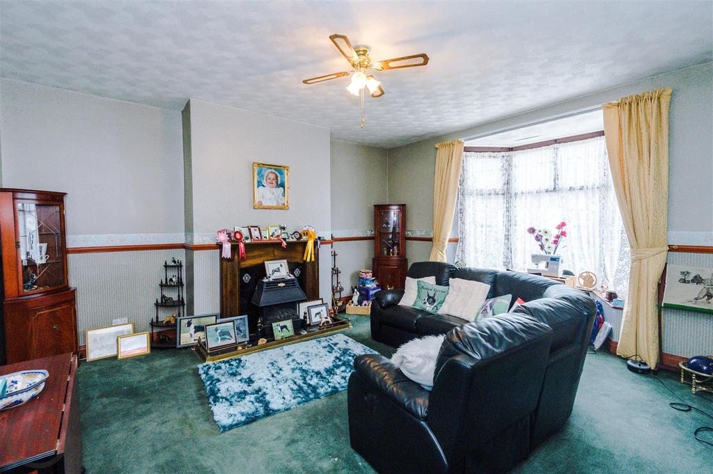 Johnson Street, Tyldesley, Manchester 4 bed semidetached house £220,000