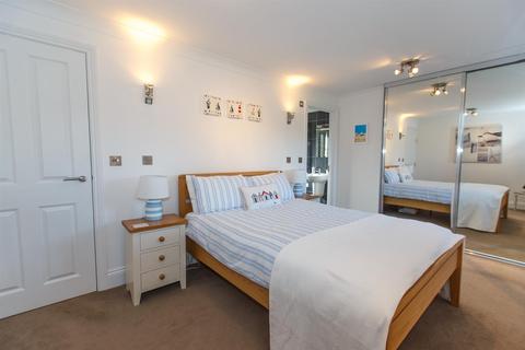 12 Station Road, Yeoford, Crediton, EX17 5HU