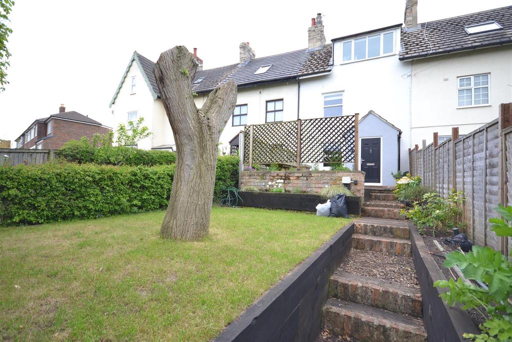 Sturton Lane, Garforth, Leeds 3 bed terraced house £275,000