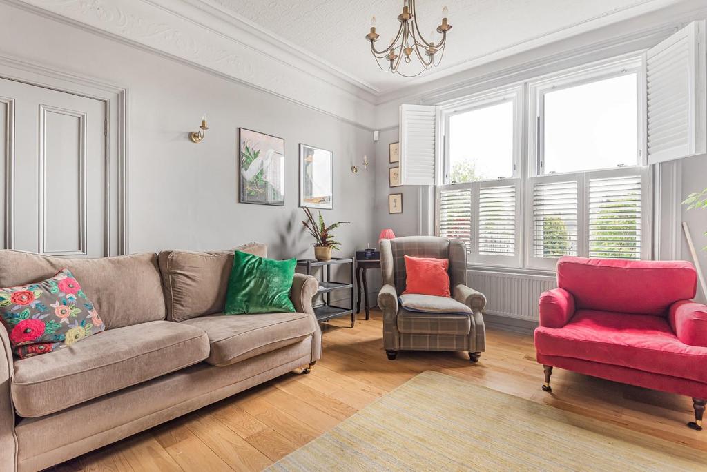 Kirk Lane, Yeadon, Leeds 5 bed terraced house £395,000