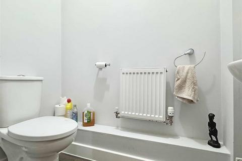 31 Foundry Way, Rayne, Braintree, CM77 6AE