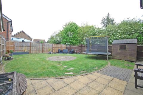 67 Pochard Way, Great Notley, Braintree, CM77 7WA