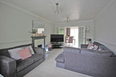 67 Pochard Way, Great Notley, Braintree, CM77 7WA