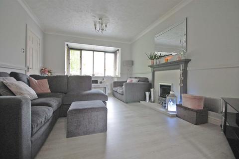 67 Pochard Way, Great Notley, Braintree, CM77 7WA